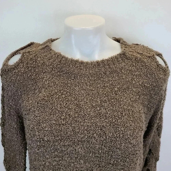 ASTR Brown Cut Out Sleeve and Back Textured Cozy Boucle Fall Sweater Small - Picture 5 of 14